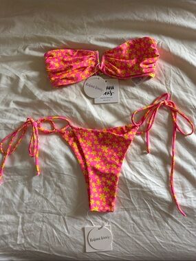 Kulani Kinis Berry Blush bikini set small top medium bottom